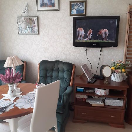 Kawalerka 30M2 Apartman Radom Kültér fotó