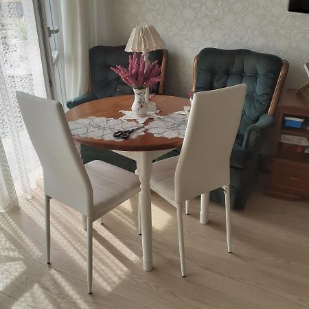 Kawalerka 30M2 Apartman Radom Kültér fotó